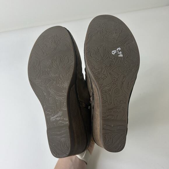 Dansko Sheena Wedge Heel Boots Women’s 36 US 5.5 Booties Suede Tan Brown Boho - Picture 9 of 9